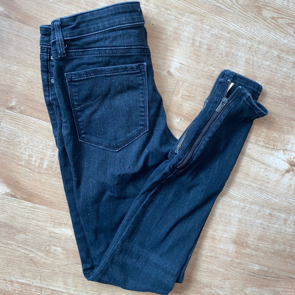 Athleta brand black skinny jeans